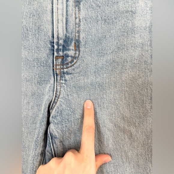 Madewell The Perfect Vintage Crop Jean in Light Wash - Picture 3 of 13